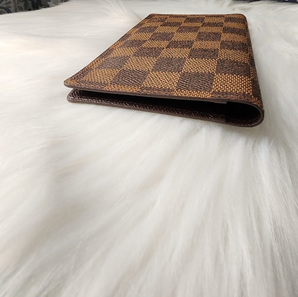 Louis Vuitton Pocket Agenda Cover - Picture 5 of 10